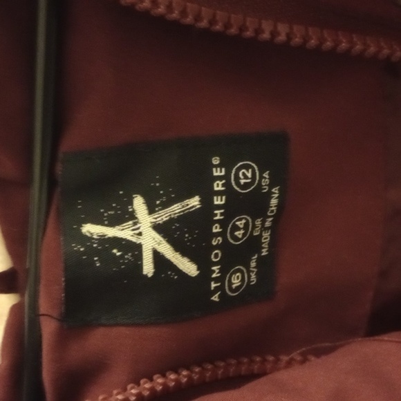 Atmosphere puffy vest‎ jacket with hood, size 12, maroon - Picture 4 of 5
